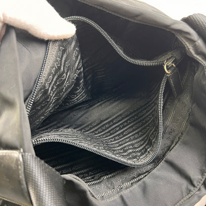 Prada Black Shoulder Bags A-15674