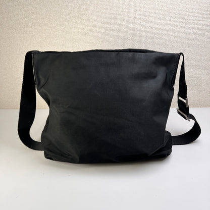 Prada Black Shoulder Bags A-15674