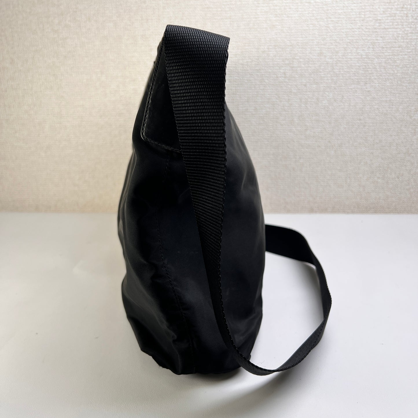 Prada Black Shoulder Bags A-15674