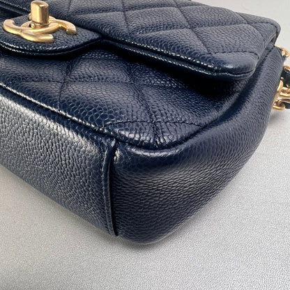 Chanel Navy Shoulder Bags A-15678