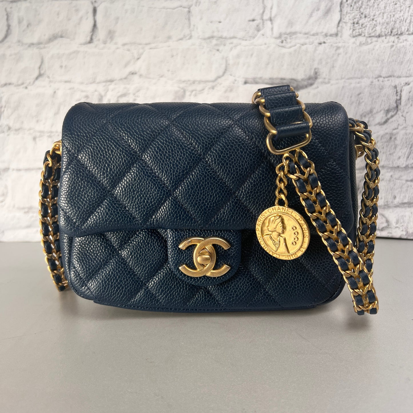 Chanel Navy Shoulder Bags A-15678