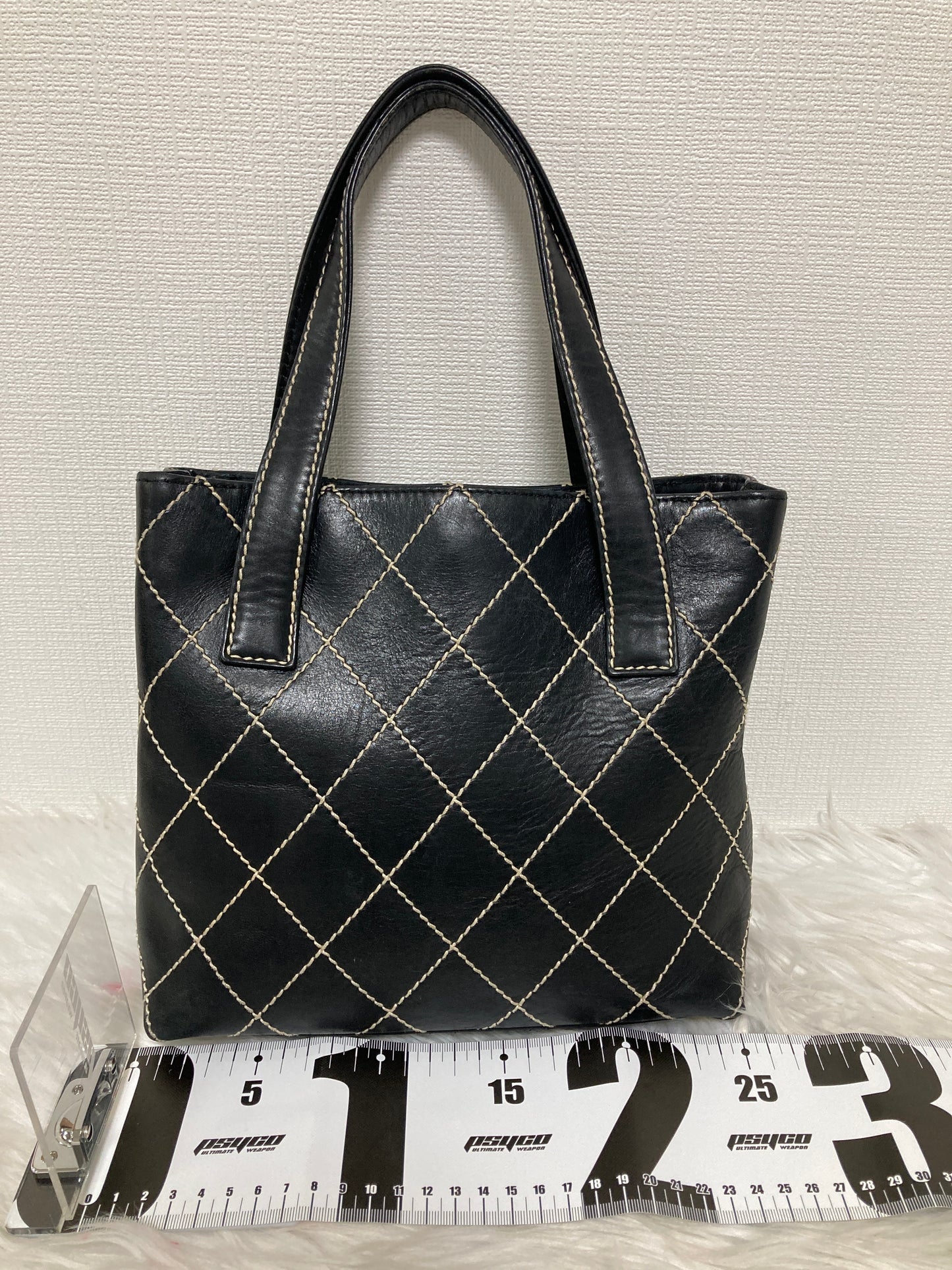 Chanel Black Tote Bags A-15680