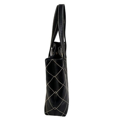 Chanel Black Tote Bags A-15680