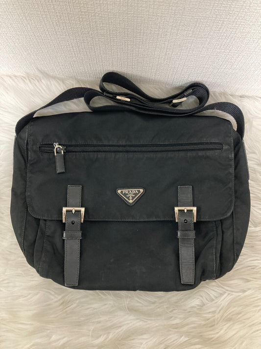 Prada Black Shoulder Bags A-15682