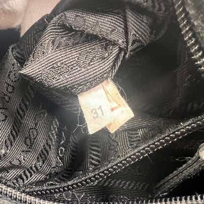 Prada Black Shoulder Bags A-15682