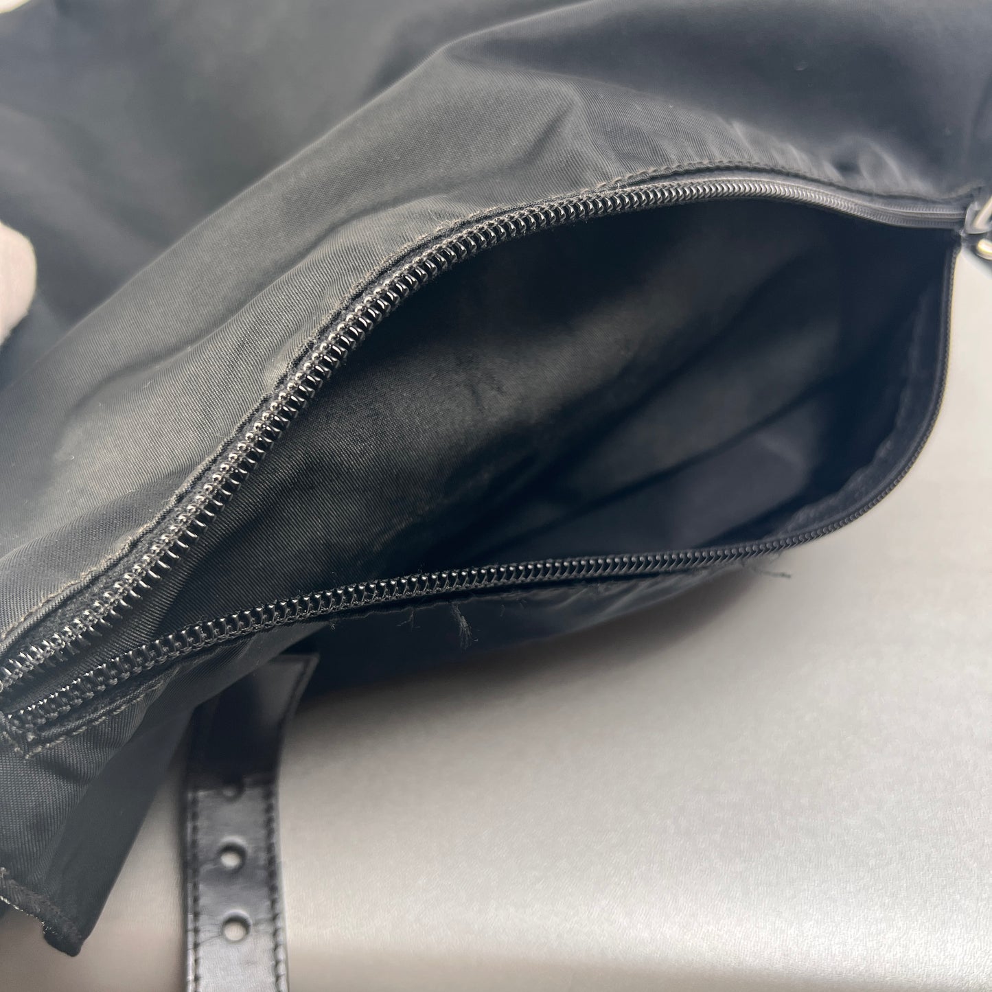 Prada Black Shoulder Bags A-15682