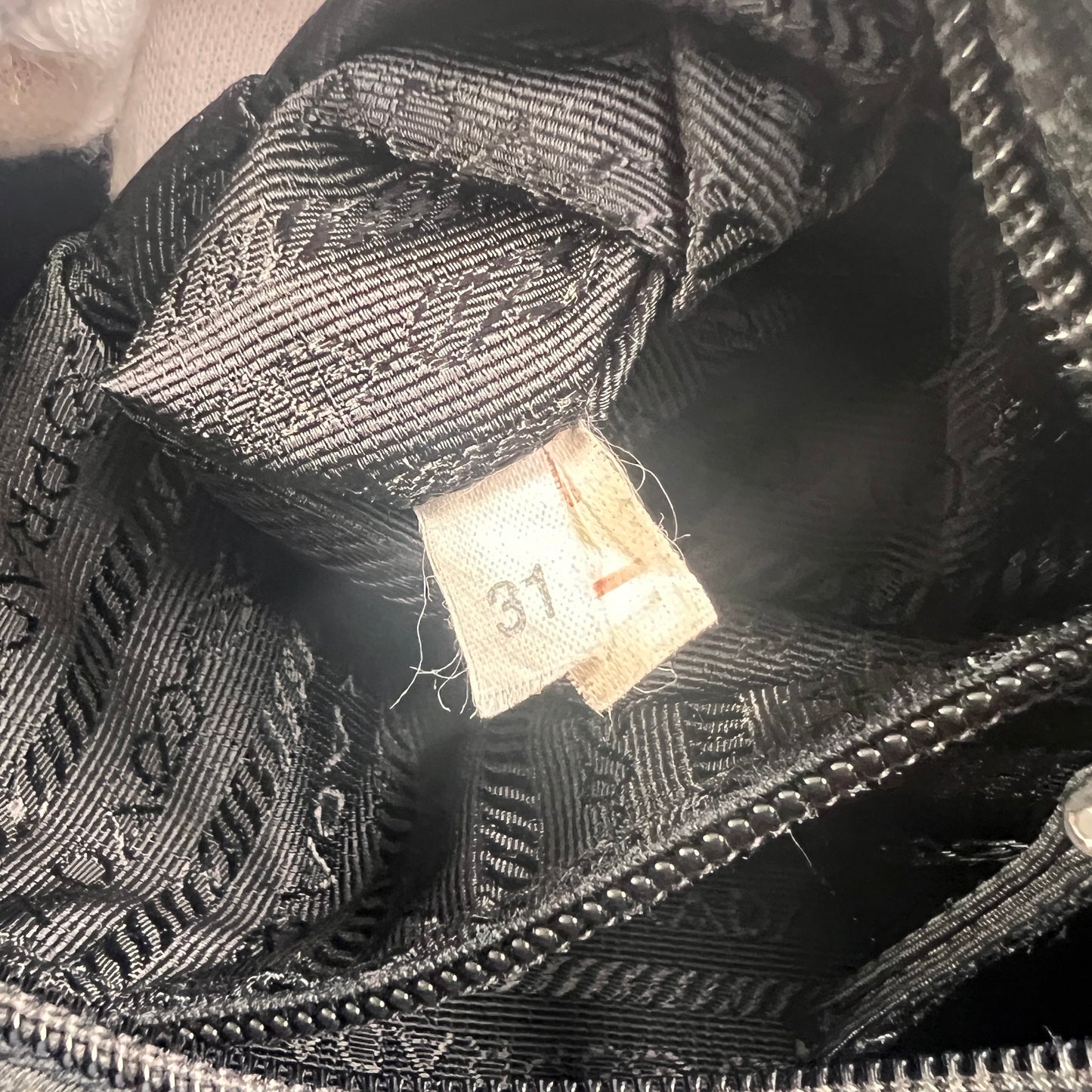 Prada Black Shoulder Bags A-15682
