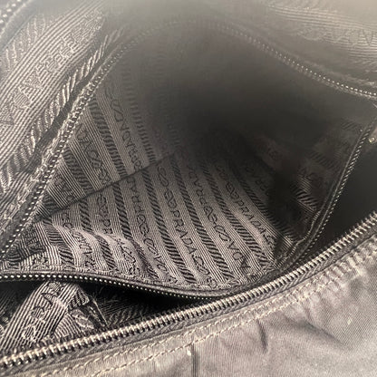 Prada Black Shoulder Bags A-15682