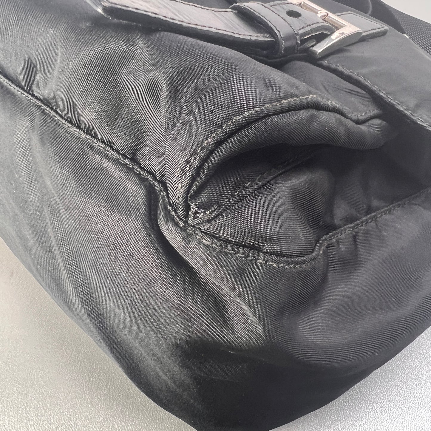 Prada Black Shoulder Bags A-15682