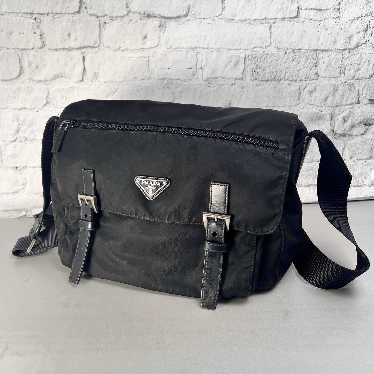 Prada Black Shoulder Bags A-15682