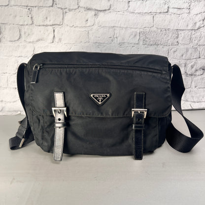 Prada Black Shoulder Bags A-15682