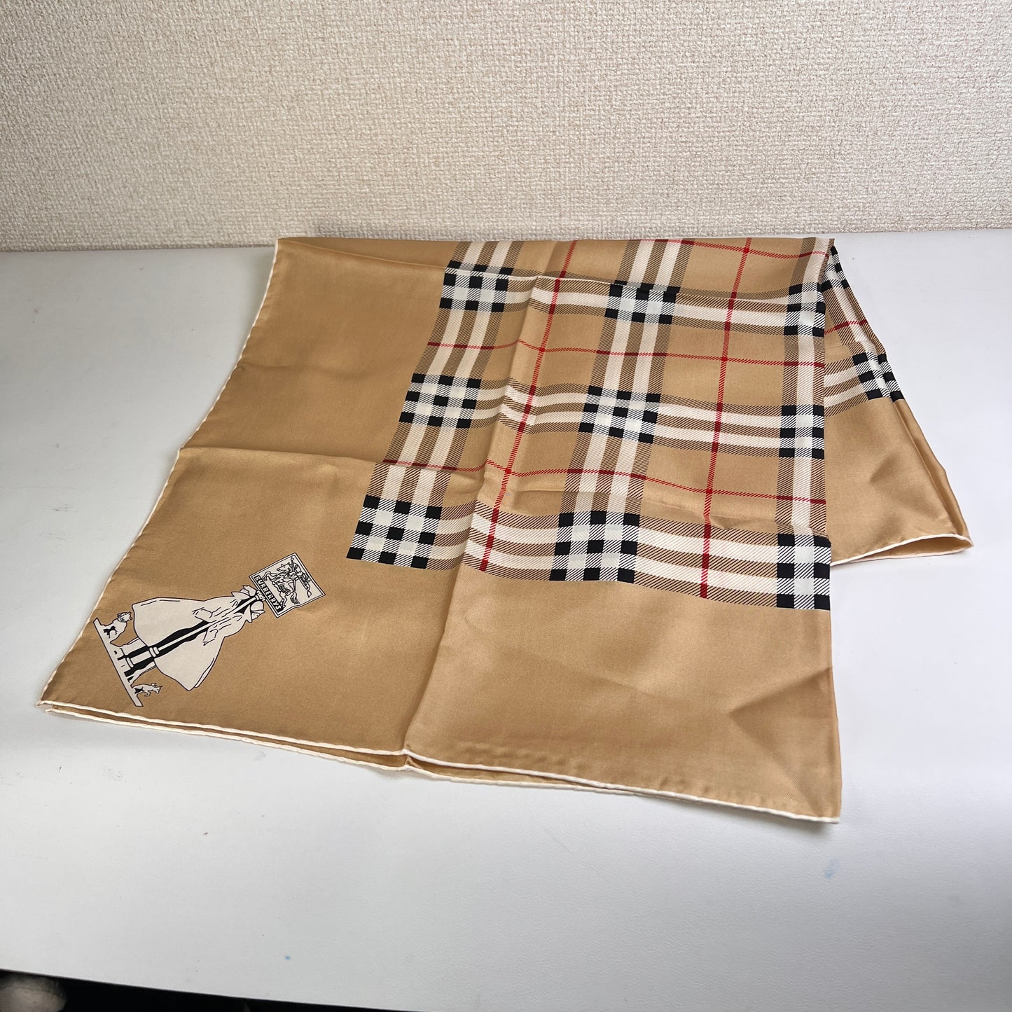 Burberry Beige Scarves A-15695
