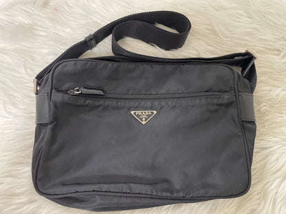 Prada Black Shoulder Bags A-15705