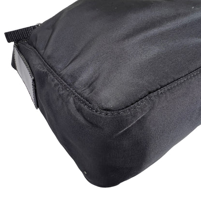 Prada Black Handle Bags A-15707