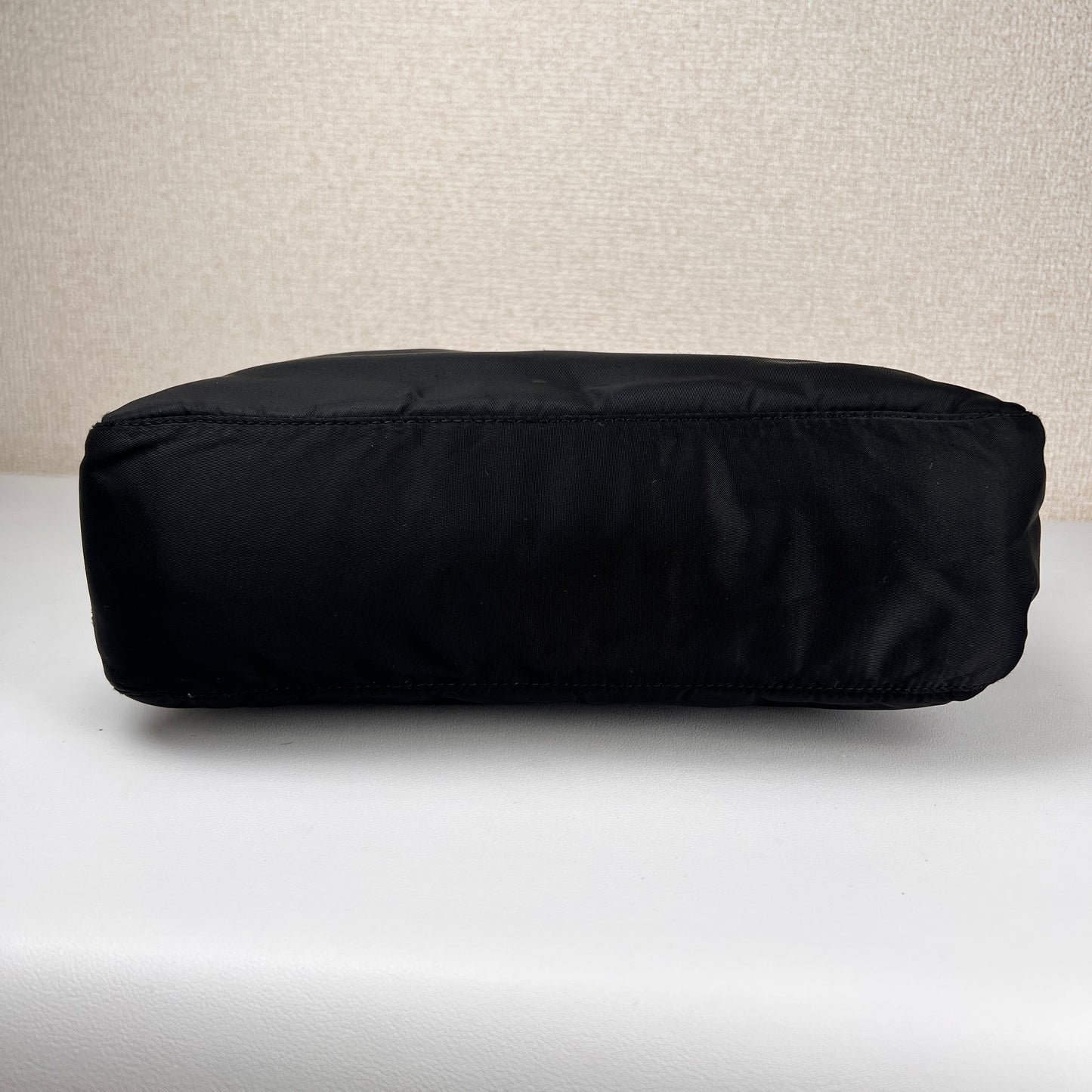 Prada Black Handle Bags A-15707