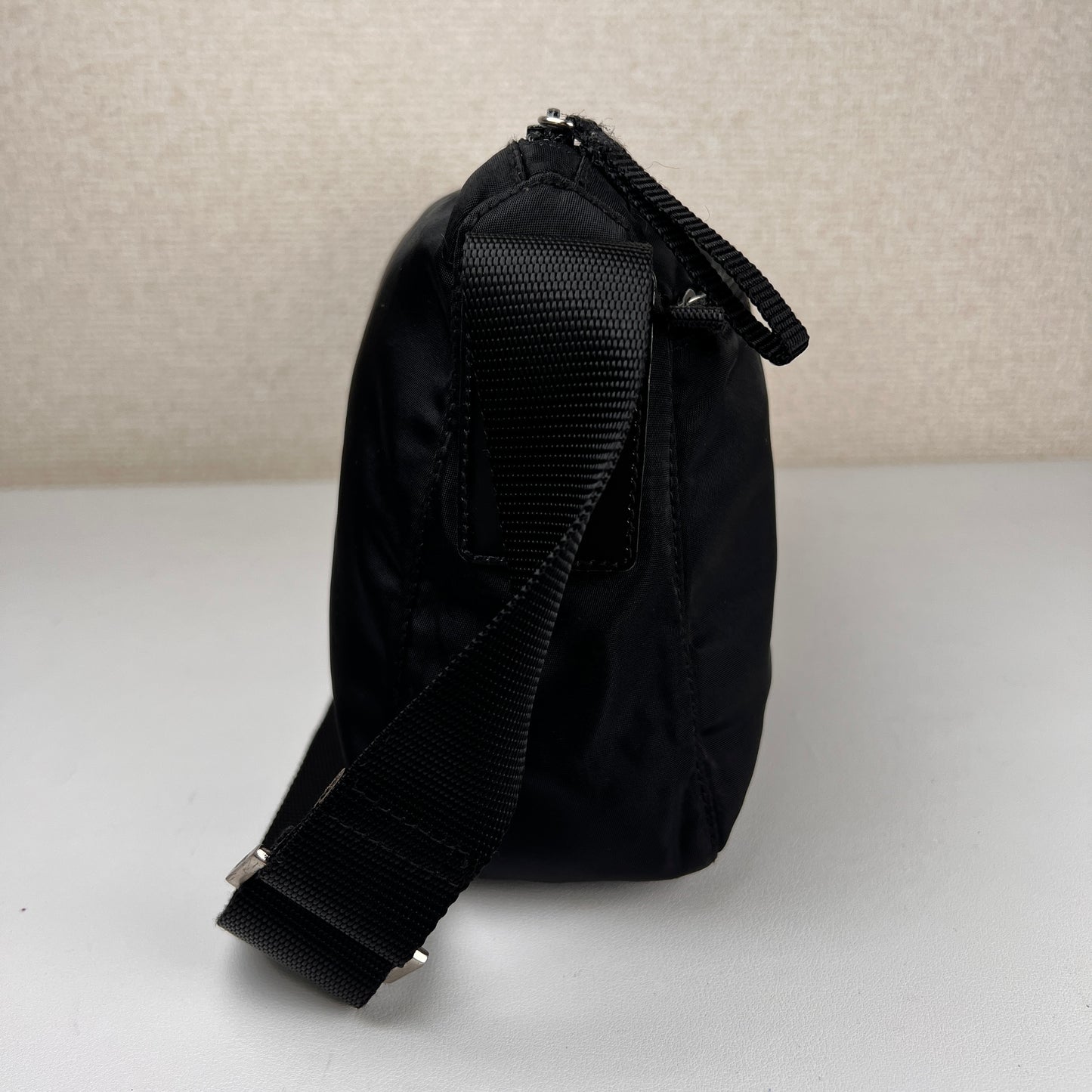 Prada Black Handle Bags A-15707