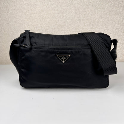 Prada Black Handle Bags A-15707