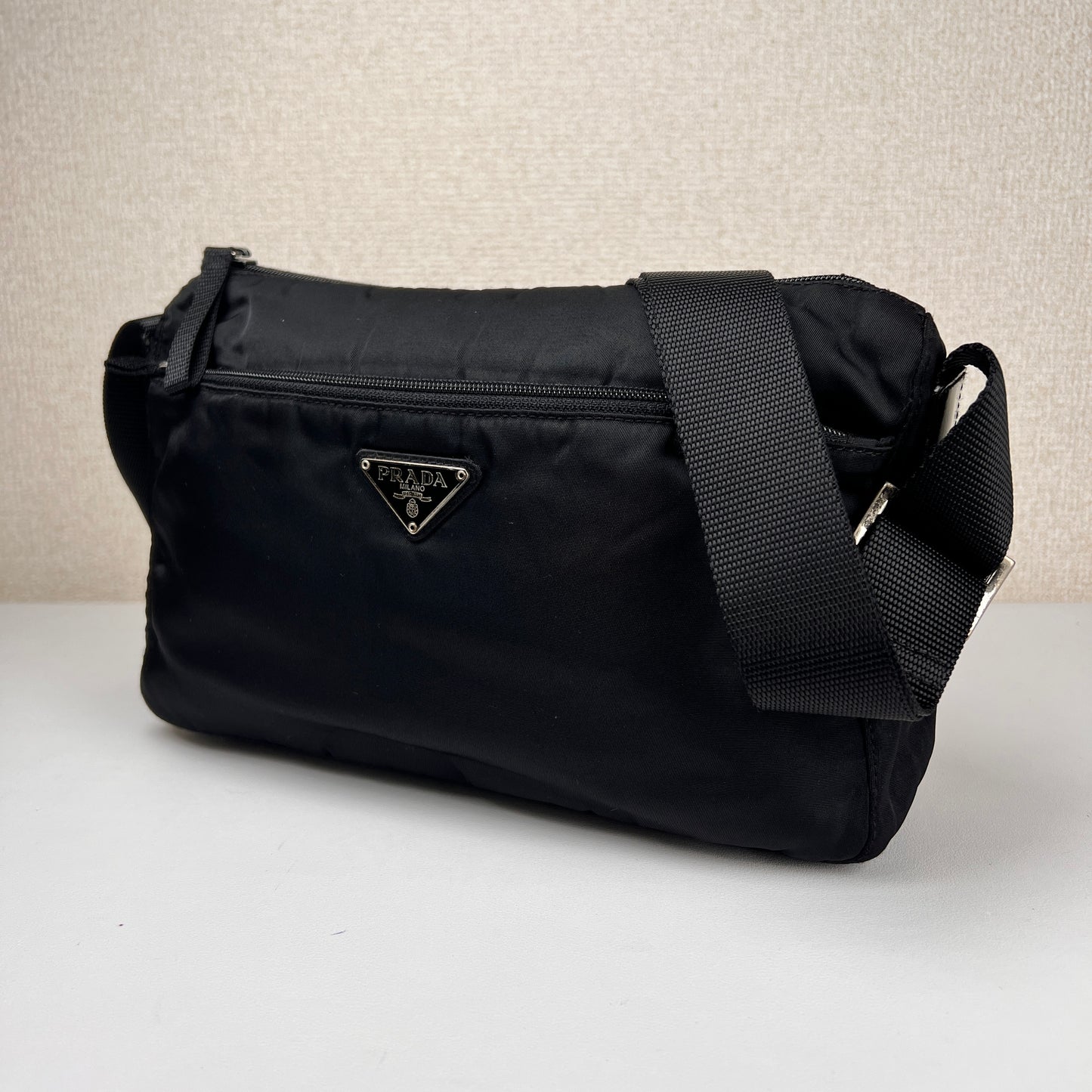Prada Black Handle Bags A-15707