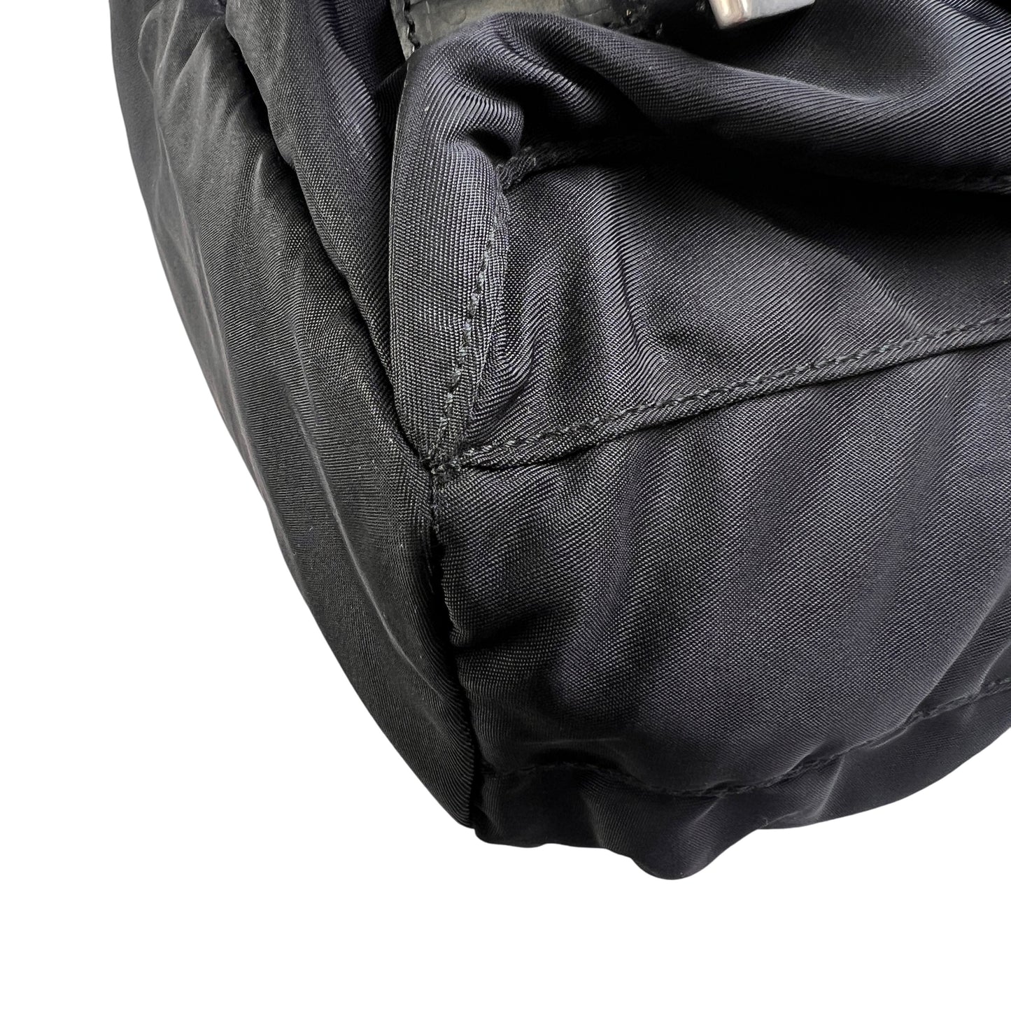 Prada Black Handle Bags A-15708