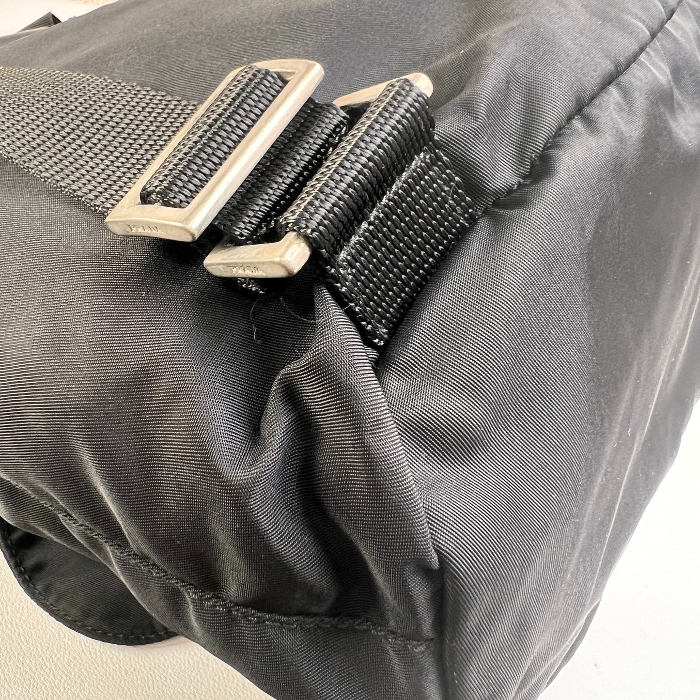 Prada Black Handle Bags A-15708