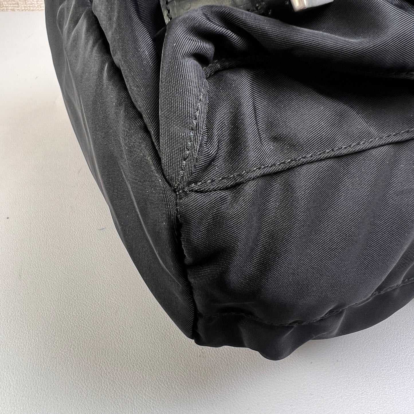 Prada Black Handle Bags A-15708