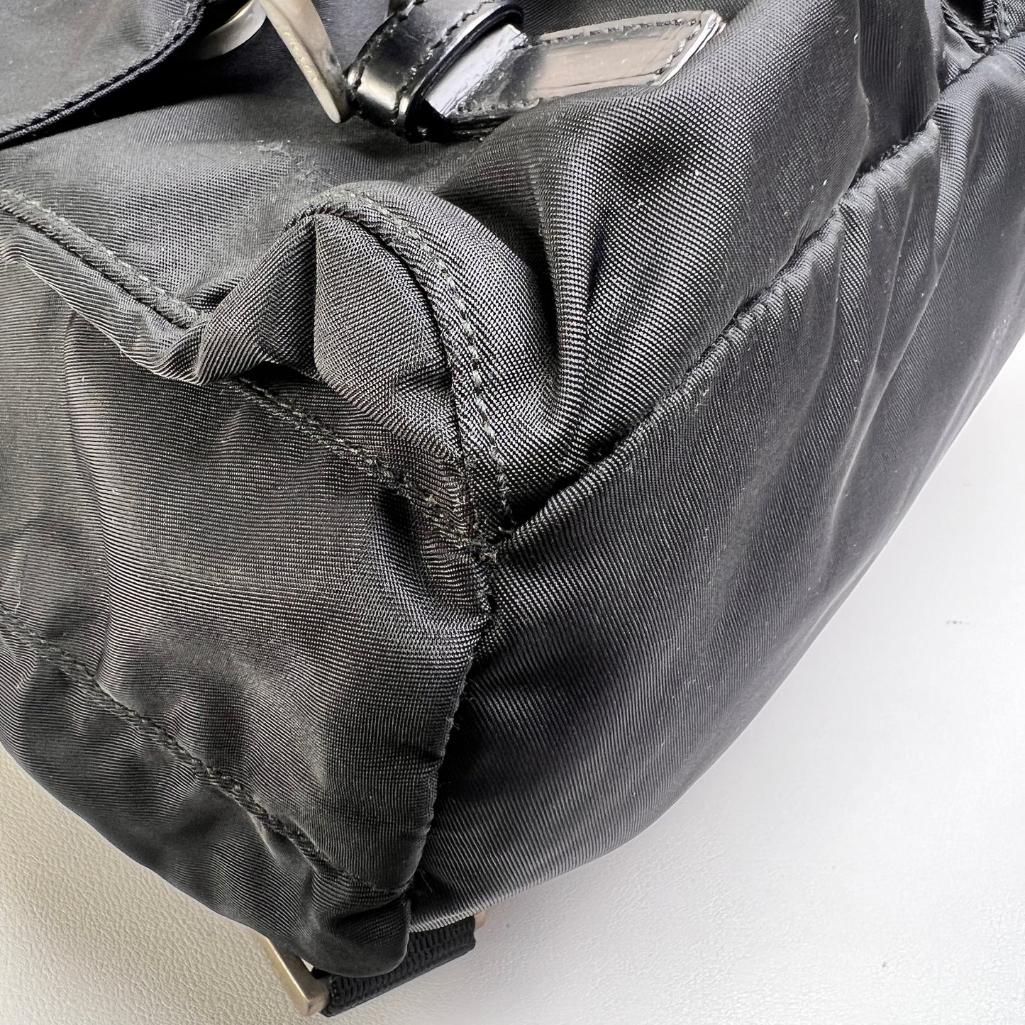 Prada Black Handle Bags A-15708