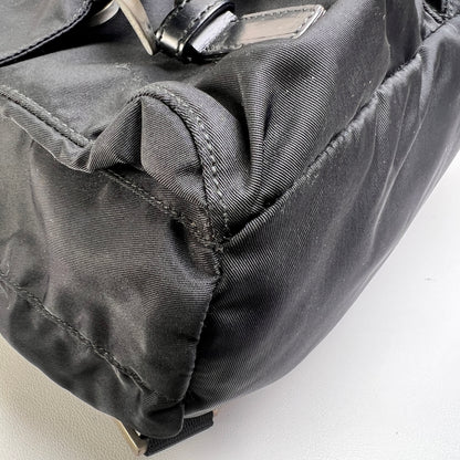 Prada Black Handle Bags A-15708