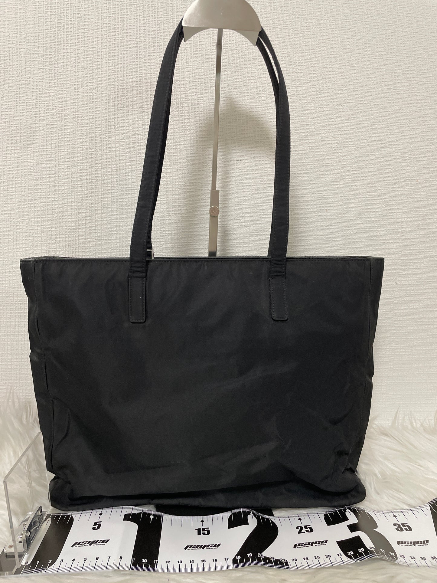 Prada Black Tote Bags A-15714