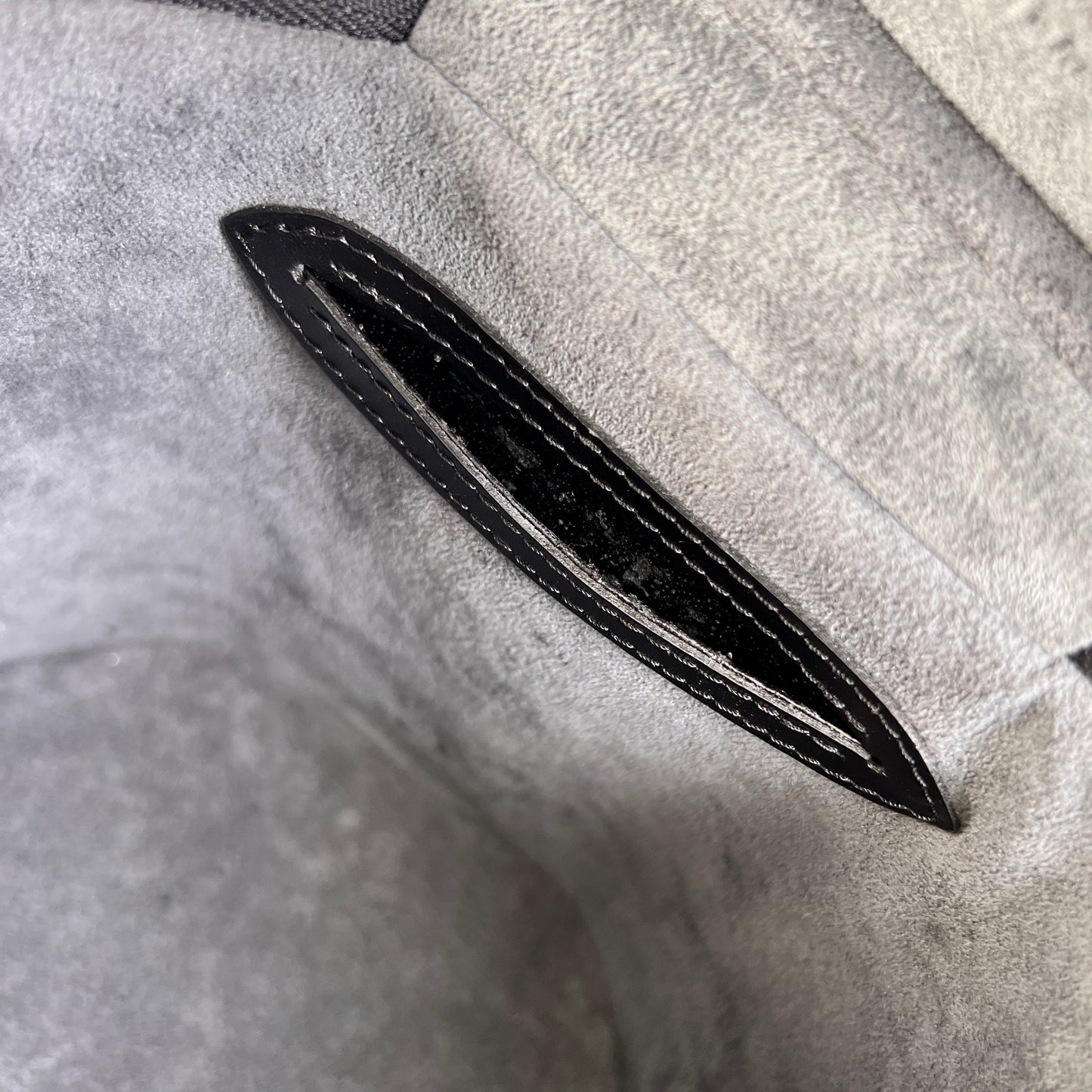 Louis Vuitton Black Handle Bags A-15718