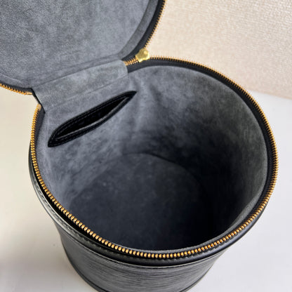 Louis Vuitton Black Handle Bags A-15718