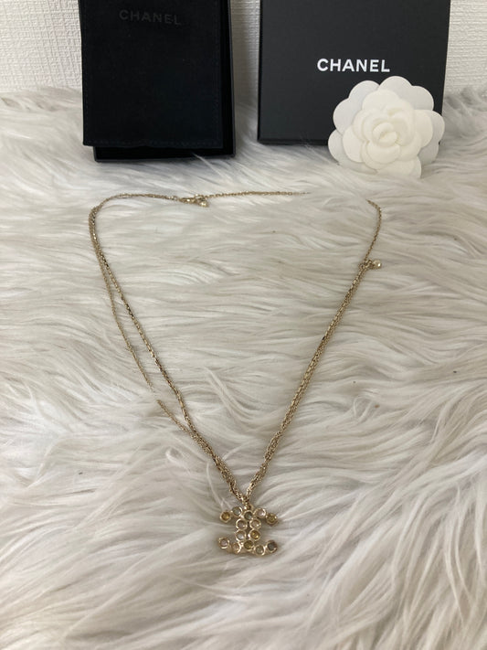 Chanel Gold Shoulder Bags A-15720