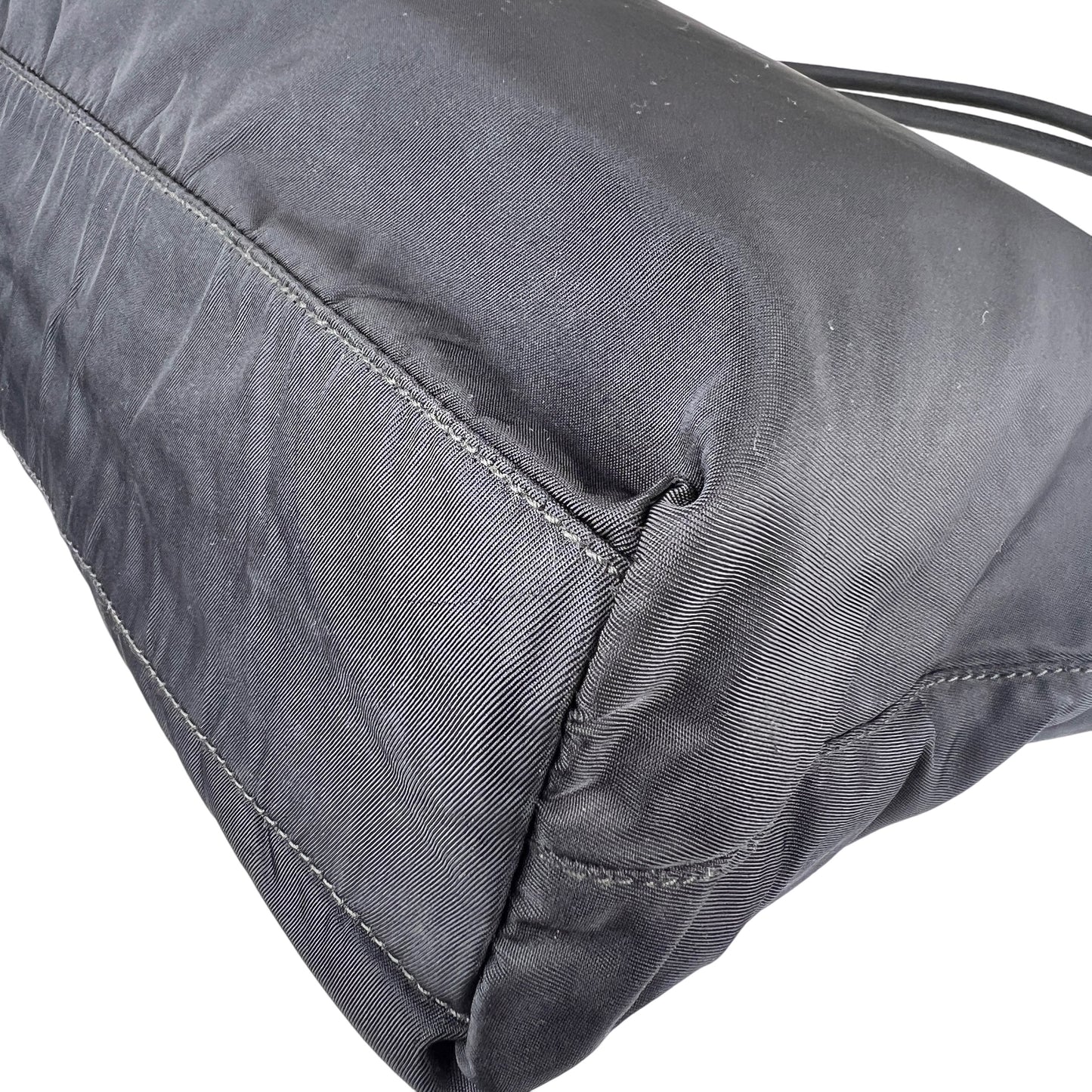 Prada Black Handle Bags A-15722
