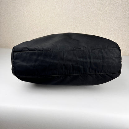Prada Black Handle Bags A-15722