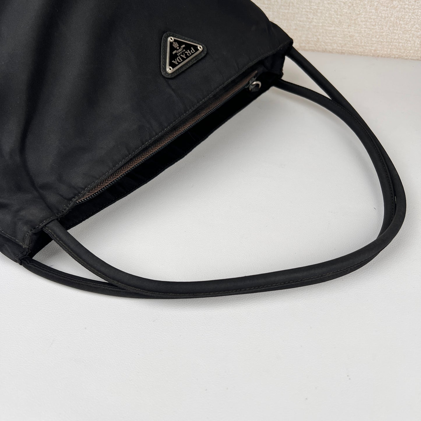 Prada Black Handle Bags A-15722