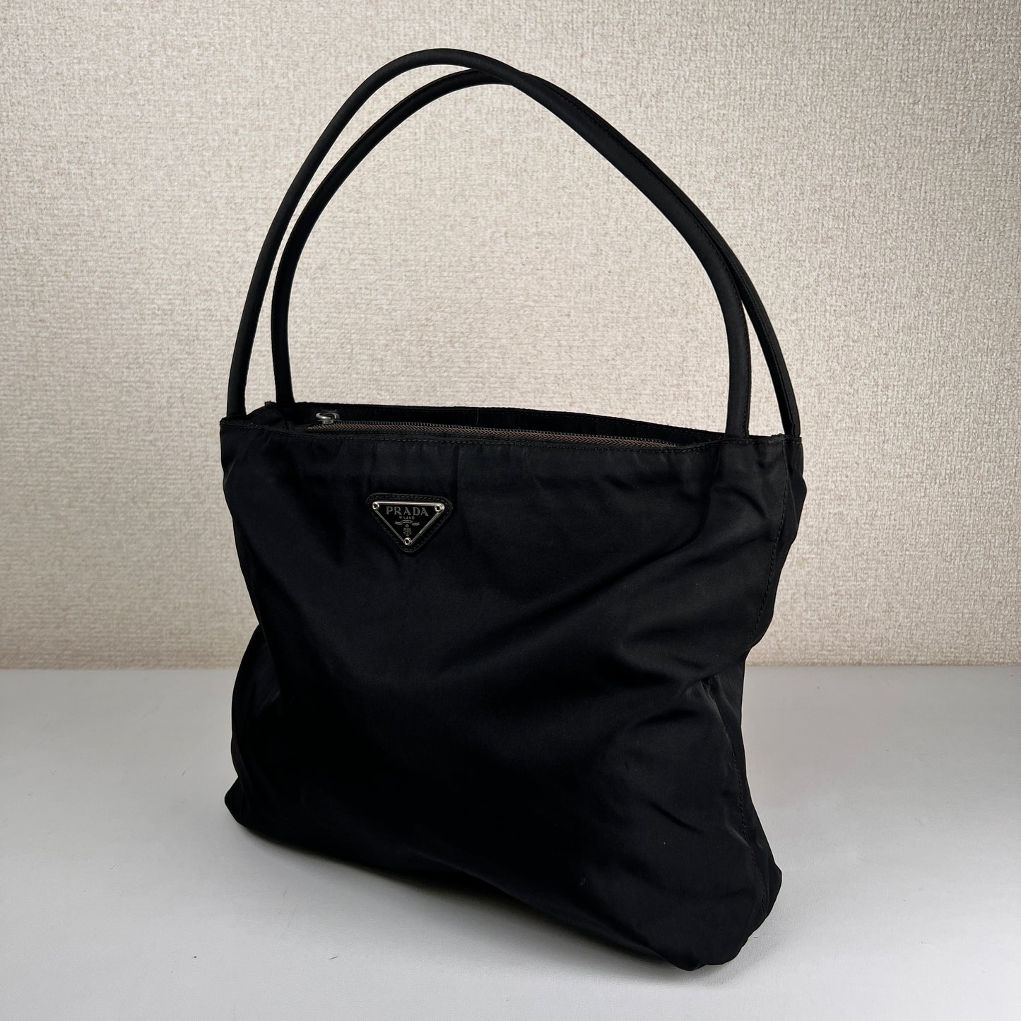 Prada Black Handle Bags A-15722