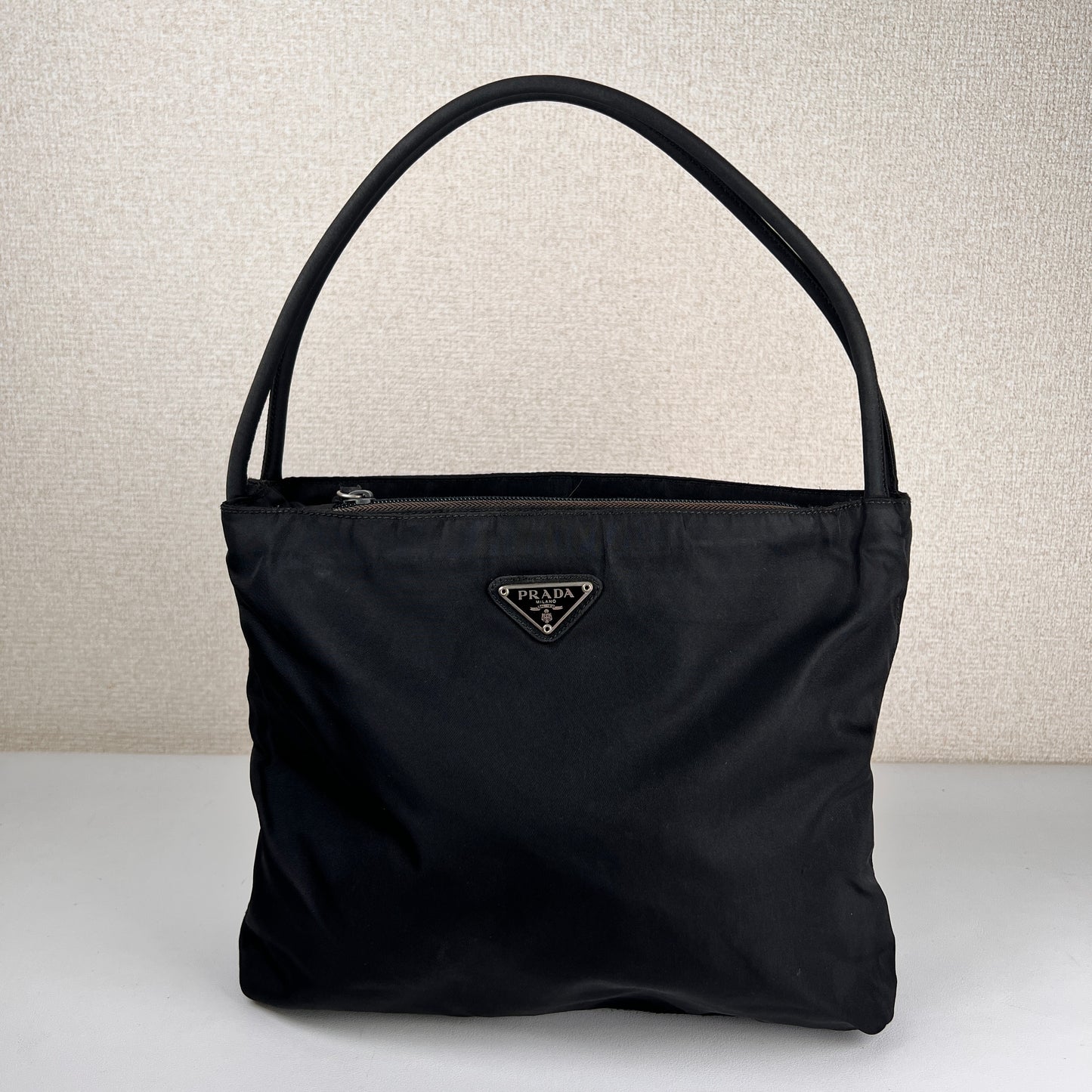 Prada Black Handle Bags A-15722