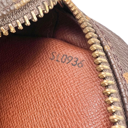 Louis Vuitton Brown Shoulder Bags A-15724