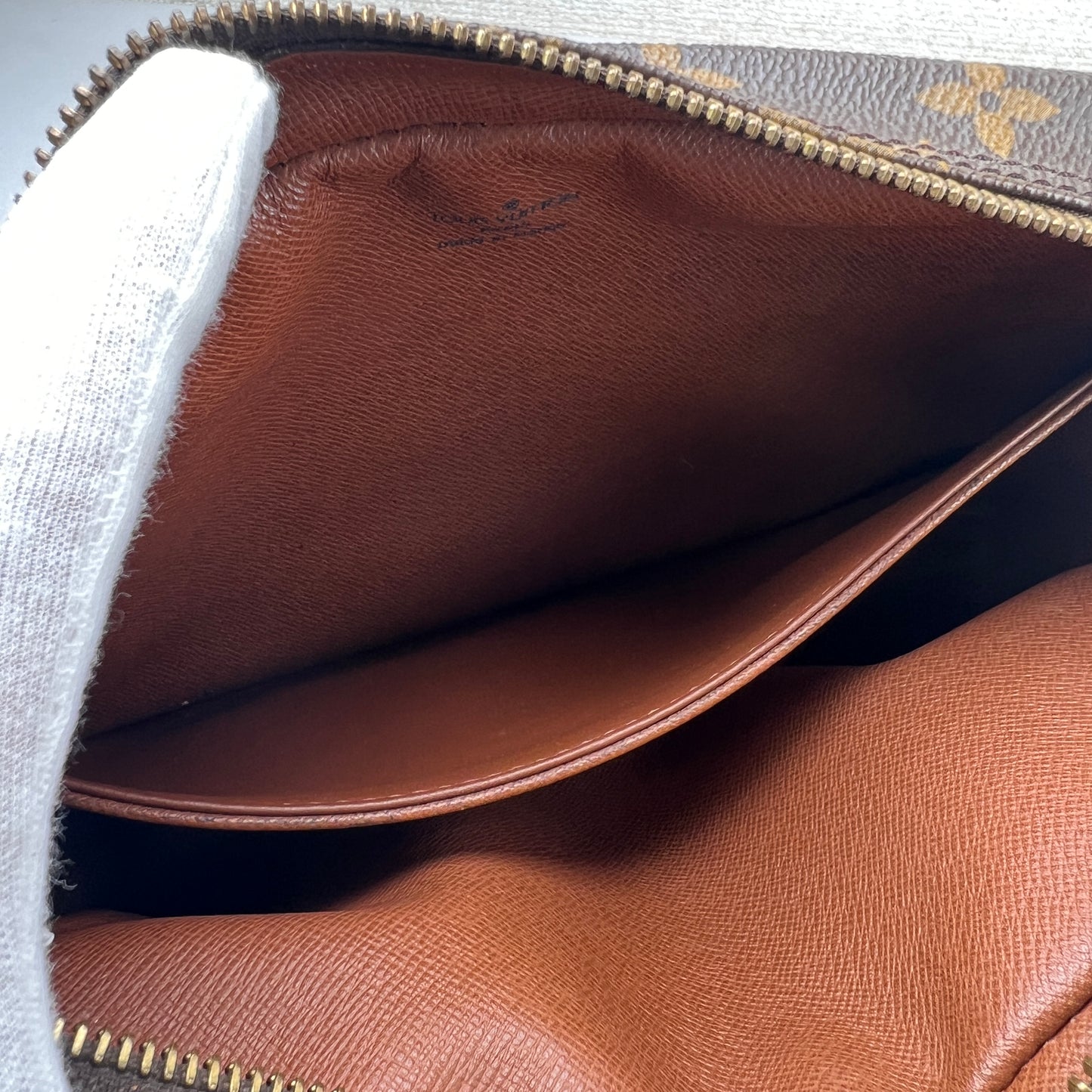 Louis Vuitton Brown Shoulder Bags A-15724