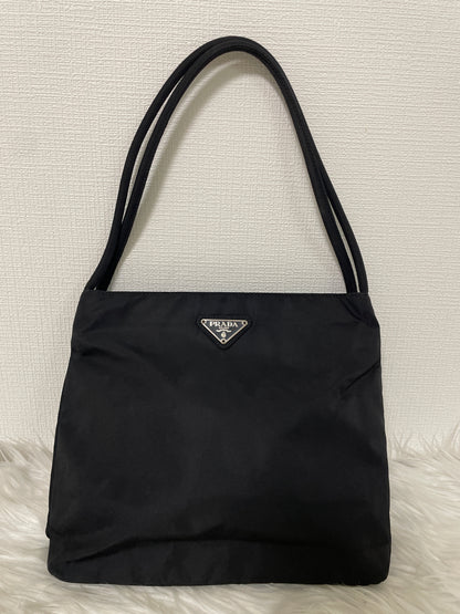 Prada Black Handle Bags A-15734