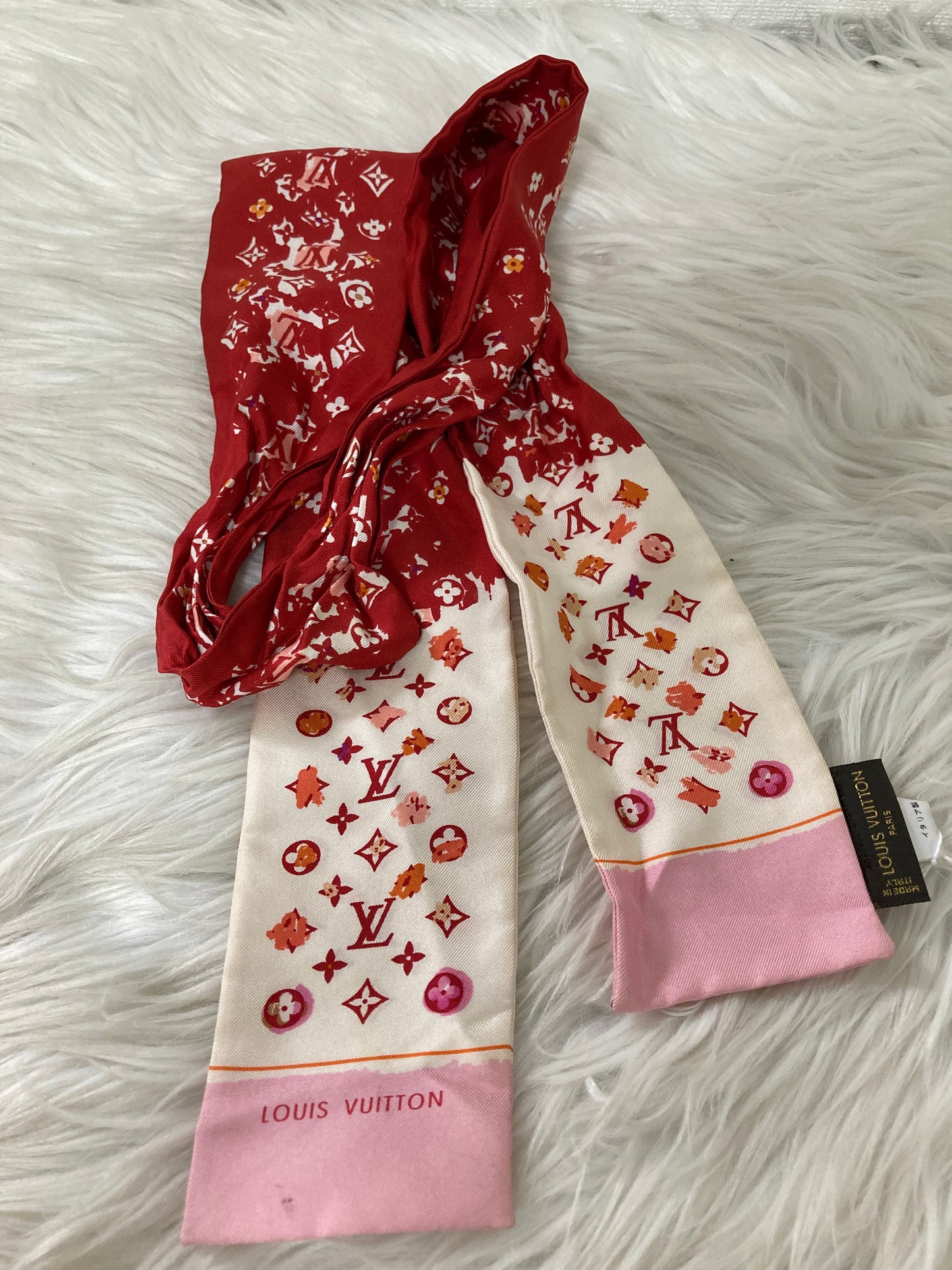 Louis Vuitton Red Scarves A-15751