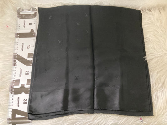Louis Vuitton Black Scarves A-15762