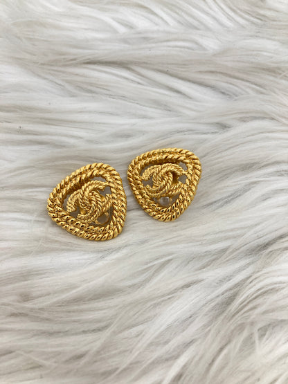 Chanel Gold Earrings A-15776