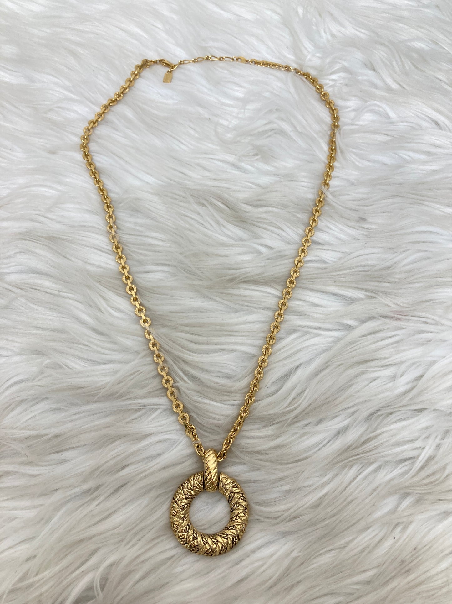 Saint Laurent Gold Necklaces A-15784