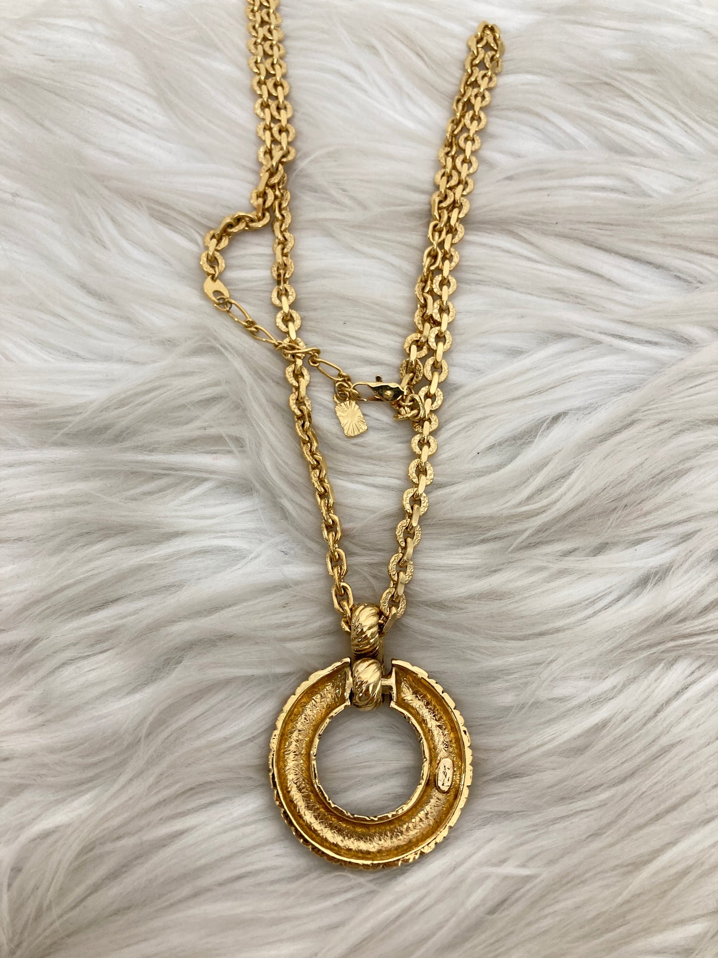 Saint Laurent Gold Necklaces A-15784