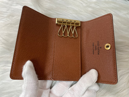 Louis Vuitton Brown Small goods A-15791