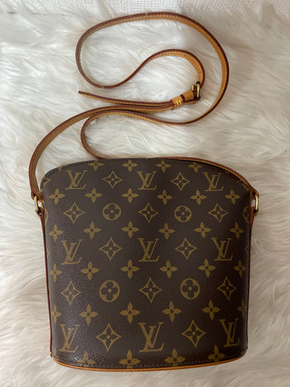Louis Vuitton Brown Shoulder Bags A-15793