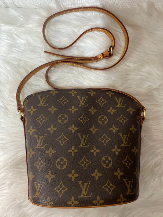 Louis Vuitton Brown Shoulder Bags A-15793