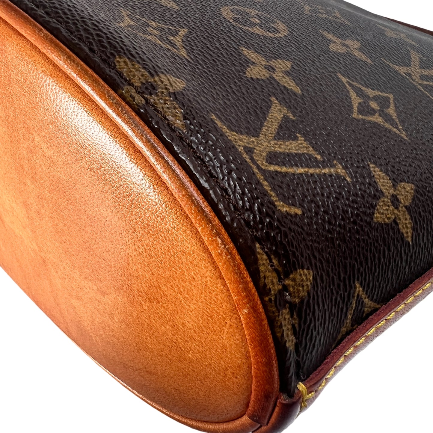 Louis Vuitton Brown Shoulder Bags A-15793