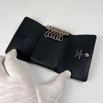 Louis Vuitton Black Small goods A-15795