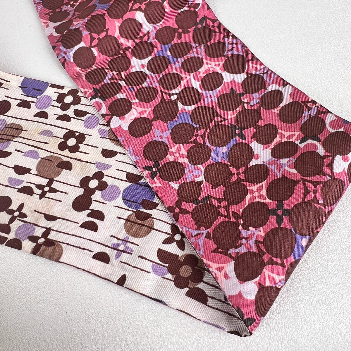 Louis Vuitton Purple Scarves A-15827